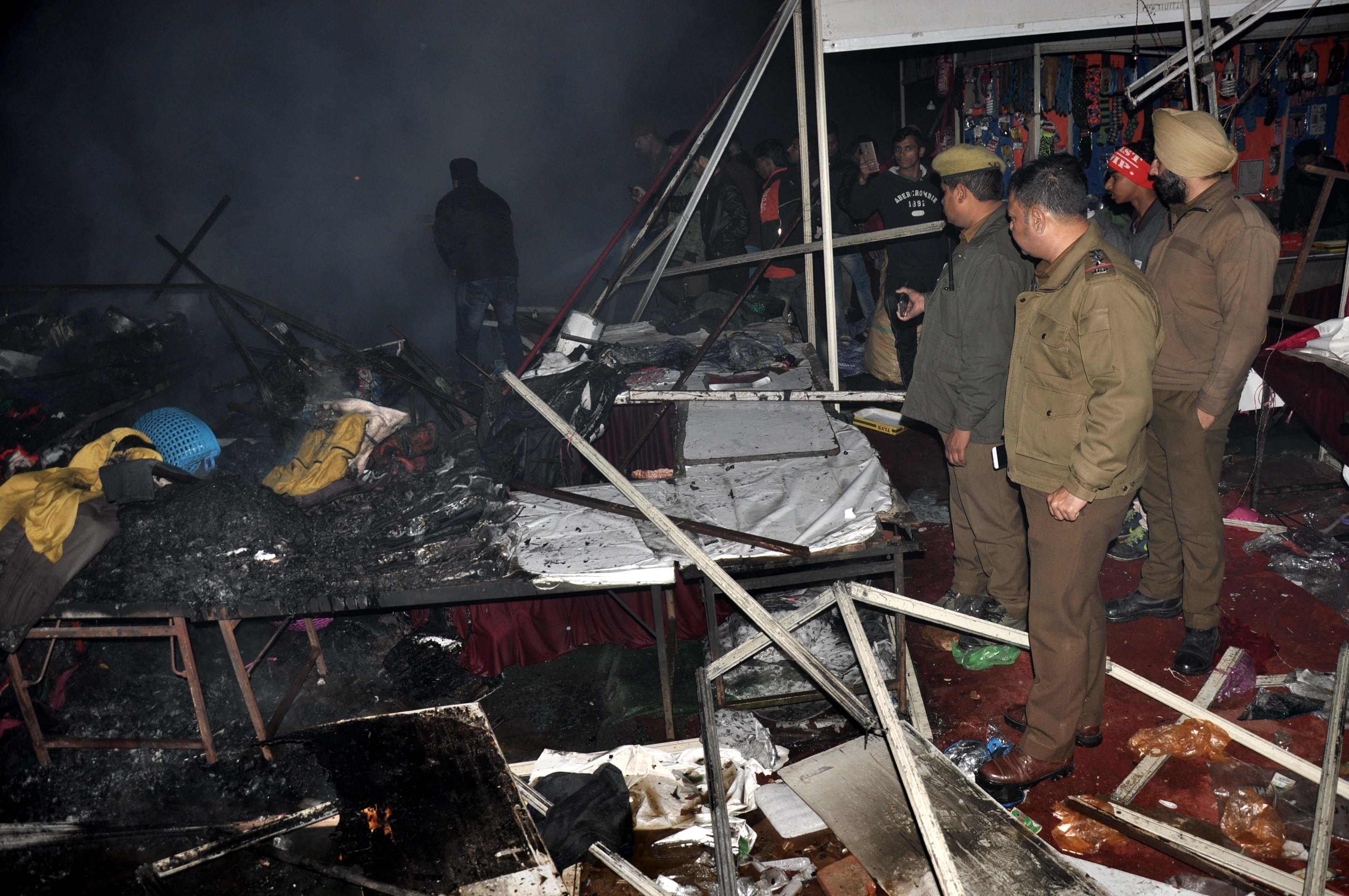 fire breaks down in jammu trade fair