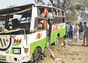 bus accident in phulpur