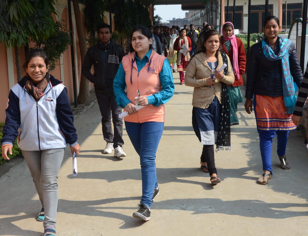ugc net: 20 percent student leave exam