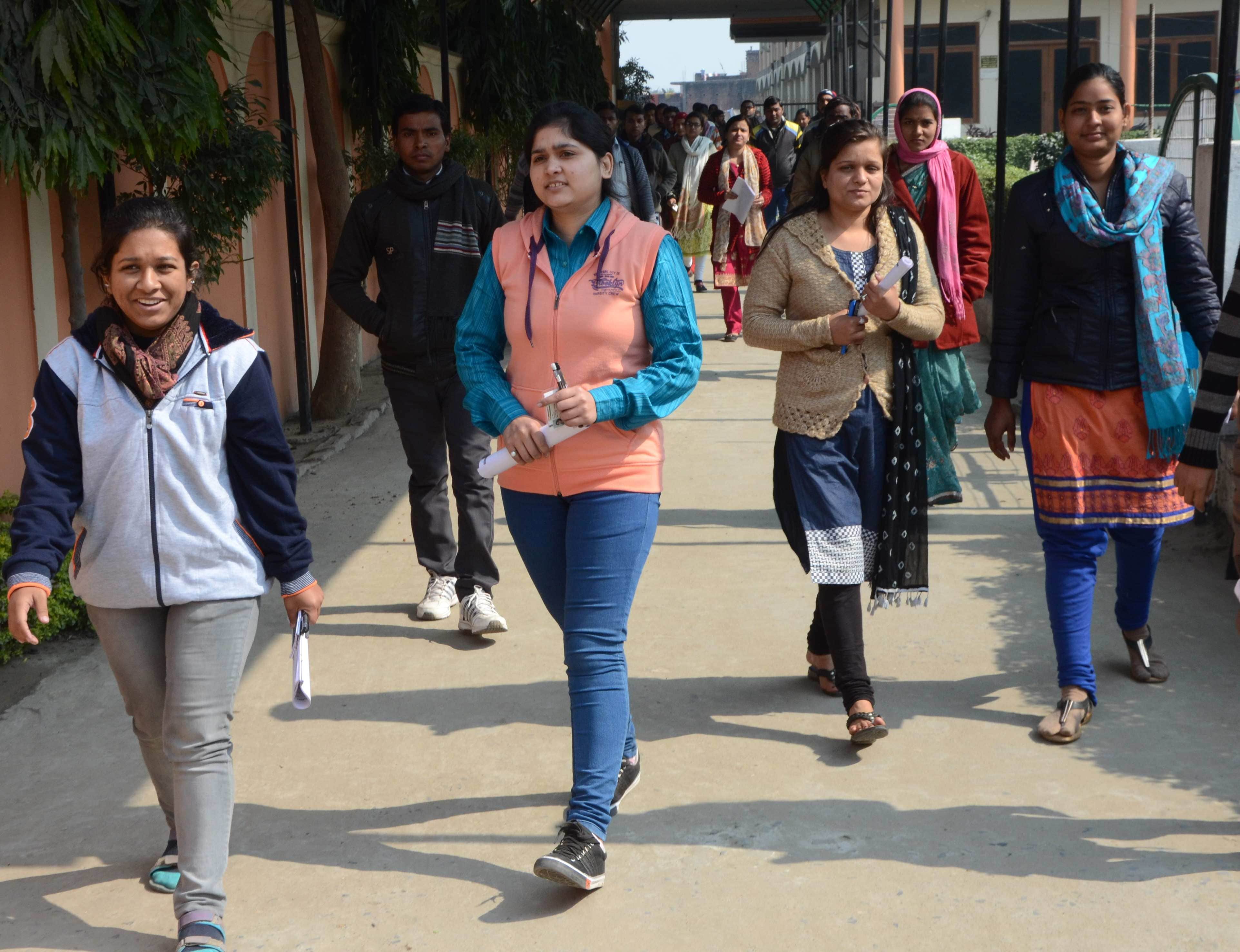 indian govt big decision about adhar card, compulsory for board exam, jee mains exam and lpg subsidy