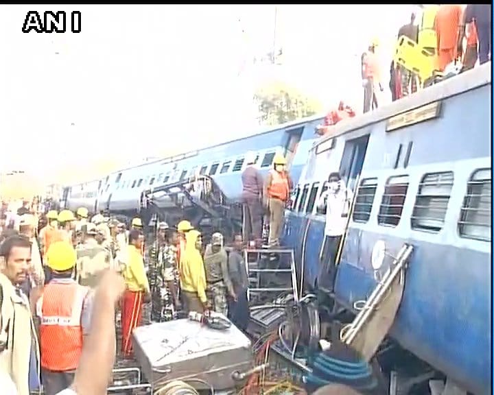 Hirakhand Train Accident: Jagdalpur-Bhubaneswar Express Derails In Andhra Pradesh