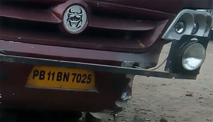 lady teacher was driving activa with headphone, hit by bus and killed at moga of punjab