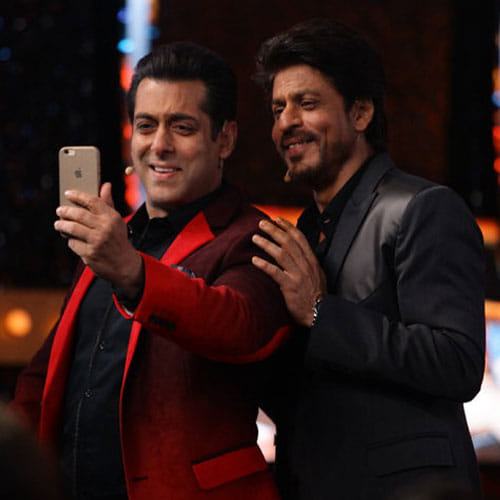 salman blamed shahrukh khan for a theft