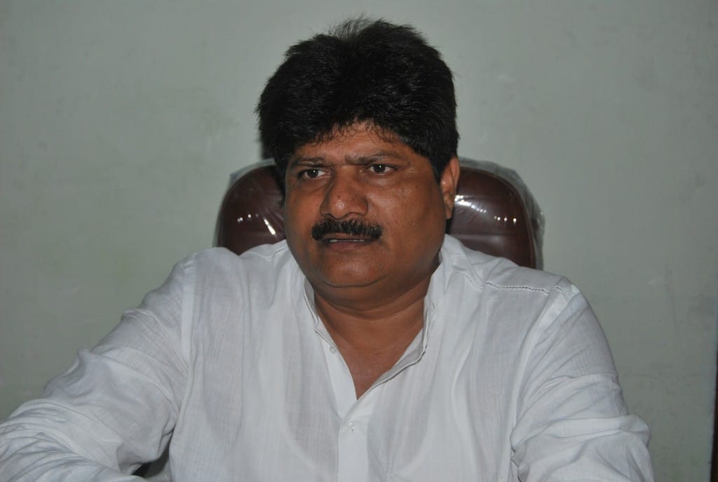 Rajnish yadav dismissed, Awadesh became again district cheif