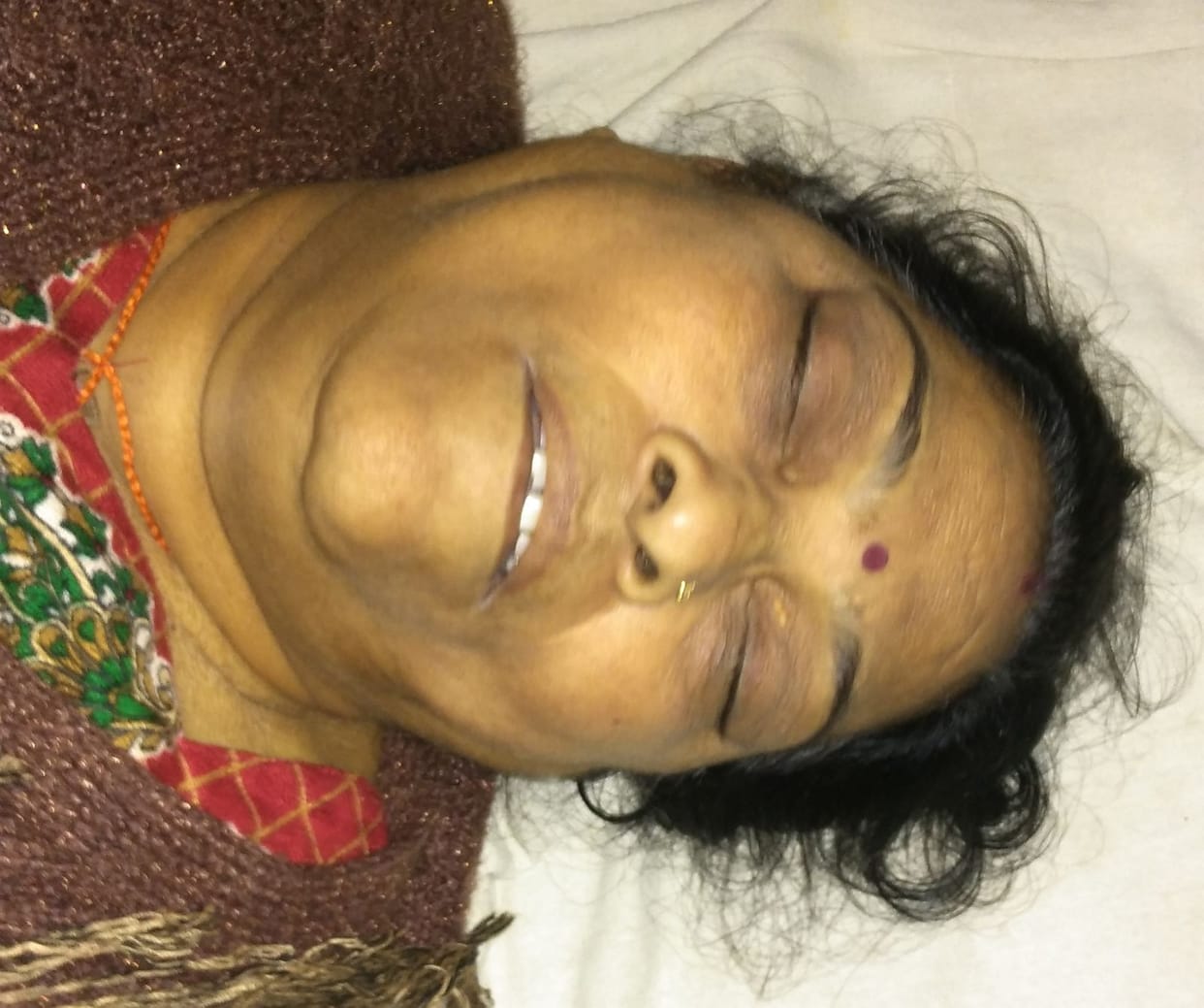 Two women robbed feeding drug pills