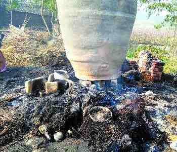 fire in house, woman burnt alive