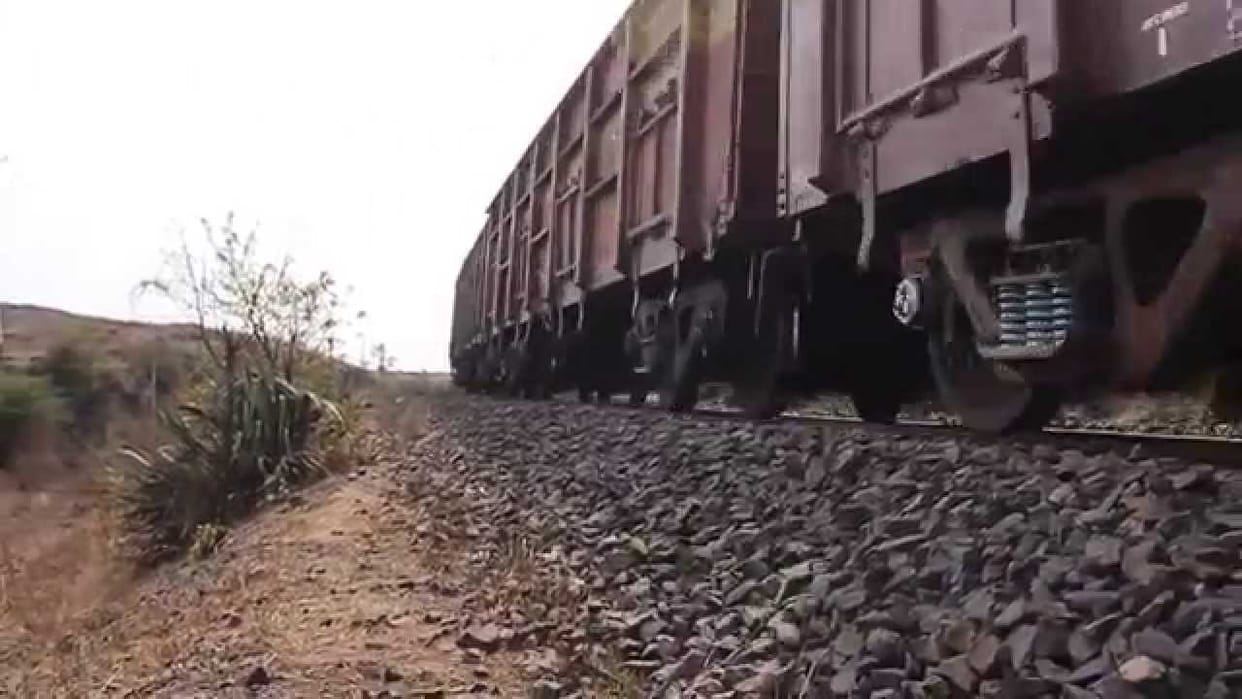  another major occurred in front of indian railway