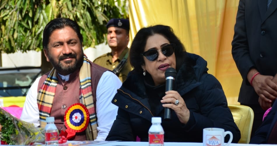 MP Kirron kher letter to ut administration, for sallery issue