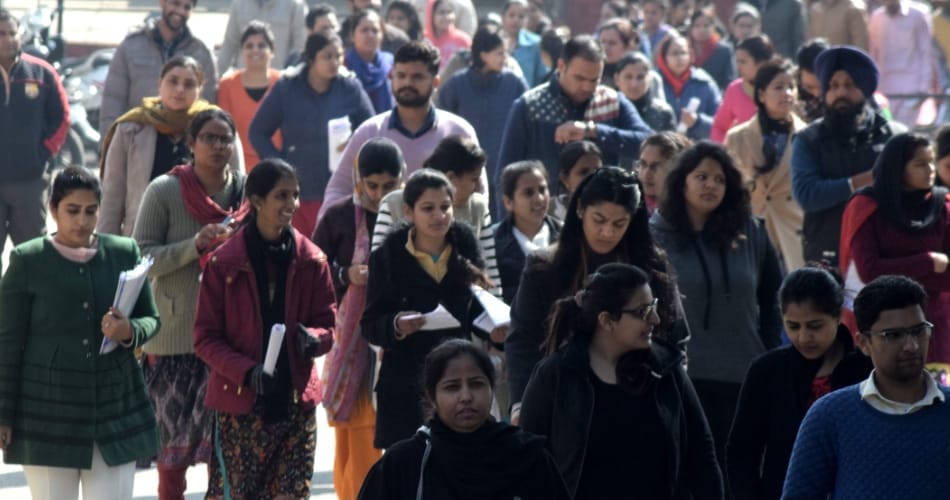 aadhar card compulsory for neet exam, apply soon for exam and aadhar card
