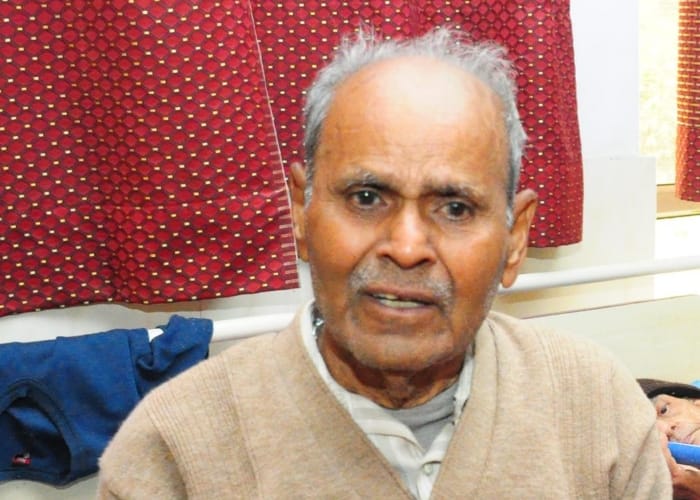 elderly peoples share their grief in old age home
