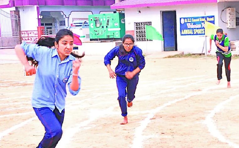 Ashwani first in the race for 100 meters
