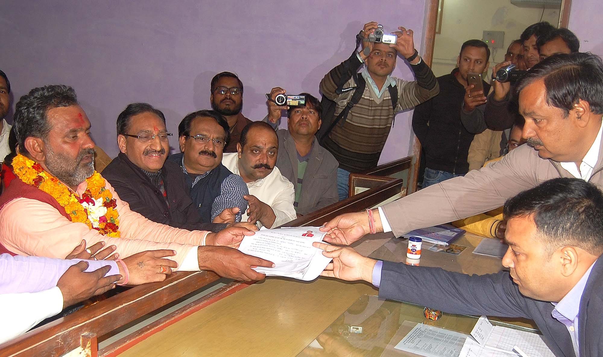 bjp candidate yatishwaranand file nomination