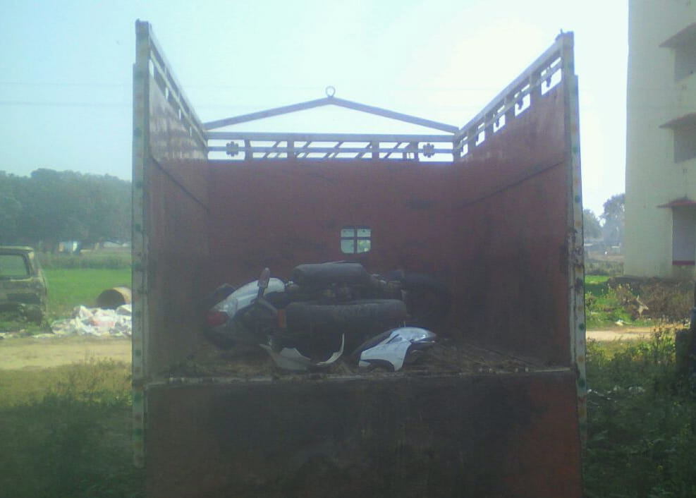 Animal smugglers stopped the pick-up