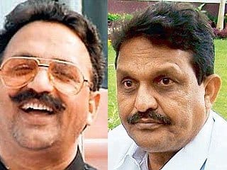 for which party fight ansaari bandhu