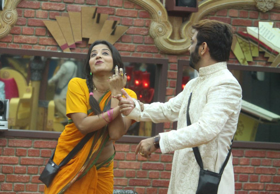Monalisa opens on her relationship with Manoj Punjabi