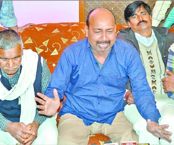 revolt in BJP on ticket in uttar pradesh.