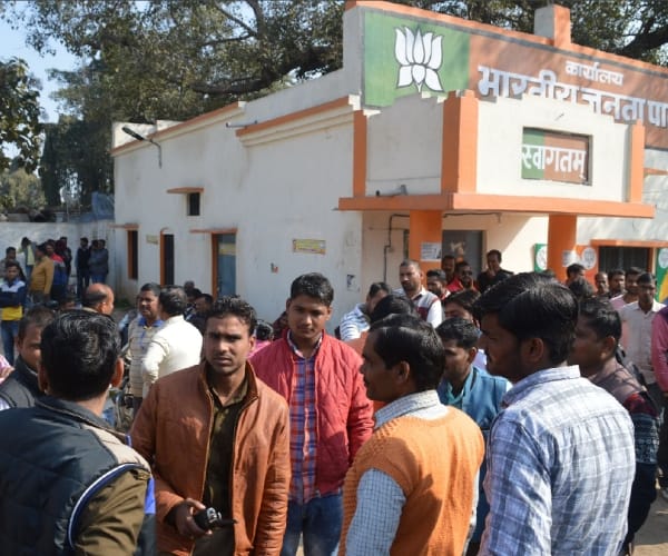 revolt in BJP on ticket in uttar pradesh.