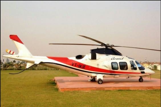 cm akhilesh reaches sultanpur with vvip chopper