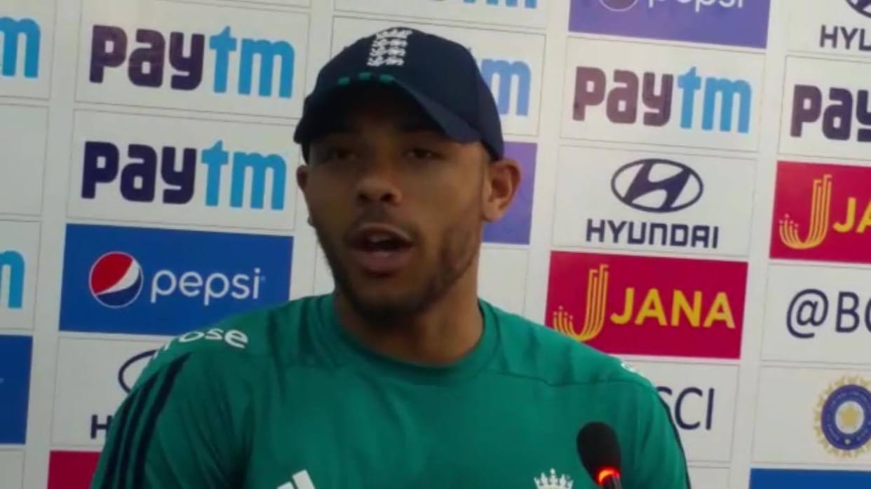 save himself on wicket difficult task england team