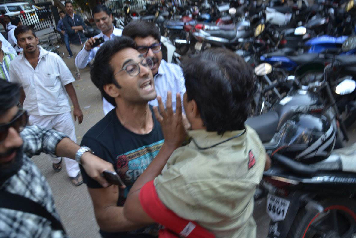 Pulkit Samrat threatens media photographer