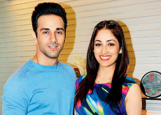 Pulkit Samrat threatens media photographer
