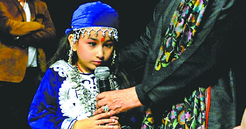 samsung company tv addvt cute girl ' tere bin nai lagda dil mera dholna fame prerna agarwal
