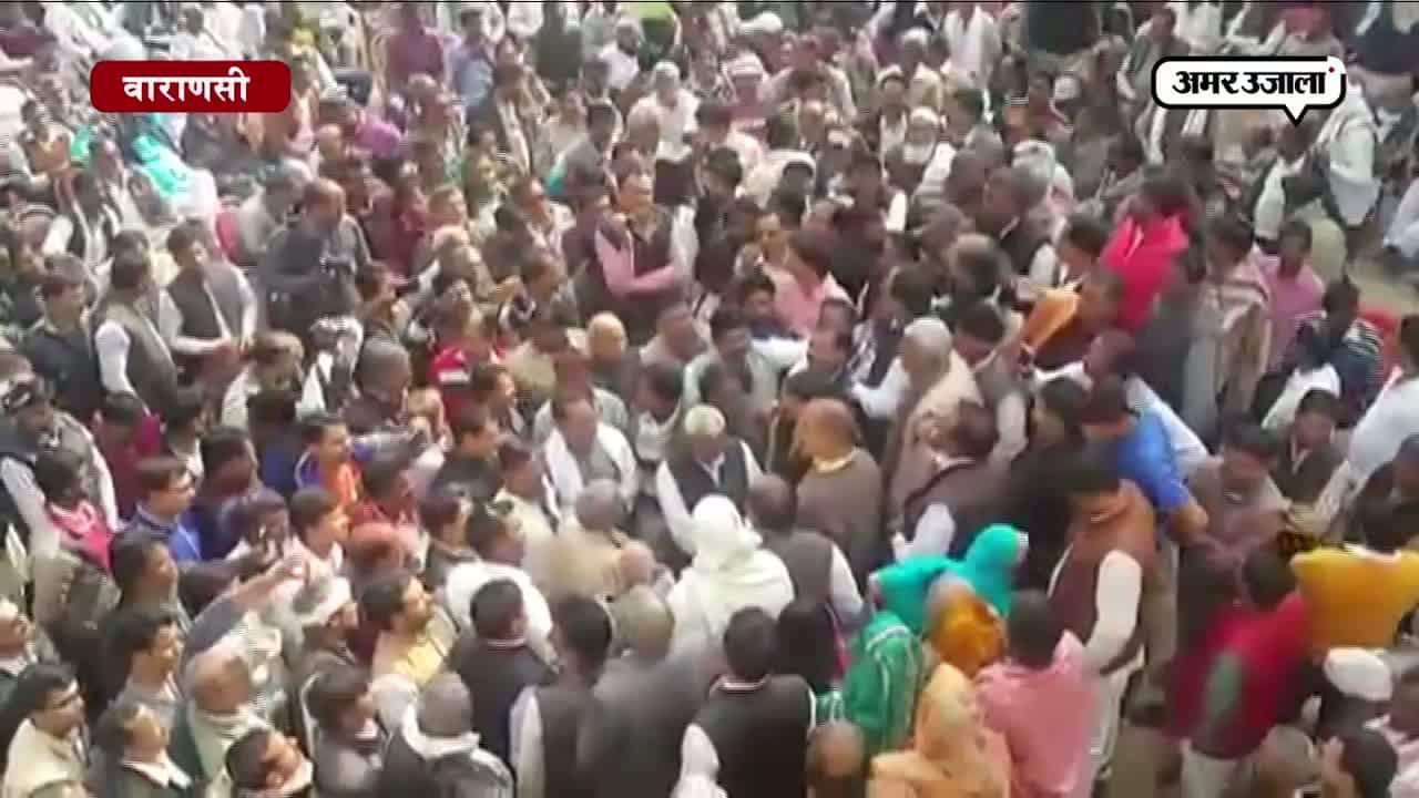 पूर्वांचल में एसपी विधायक ने छोड़ी समर्थकों संग पार्टी