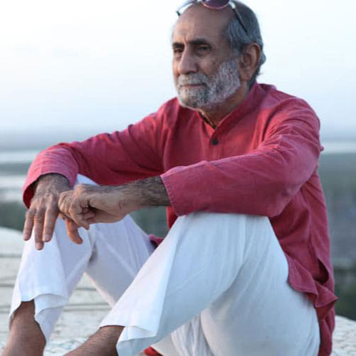 Famous Cartoonist Aabid Surti's Rags To Riches Story