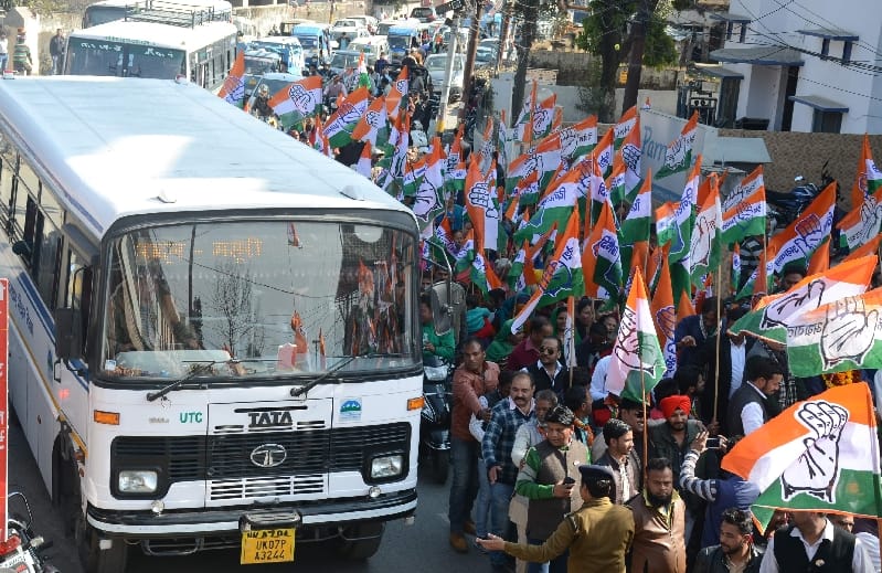 public suffers election campaign traffic jam