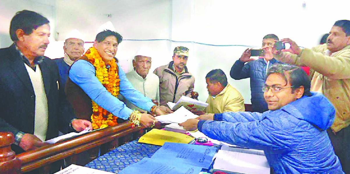Virender, Pradeep and nomination by rebel Khajan