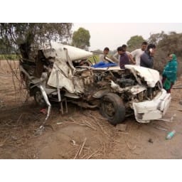 highway, accident, tow, van, 20, injurd, 10, refar