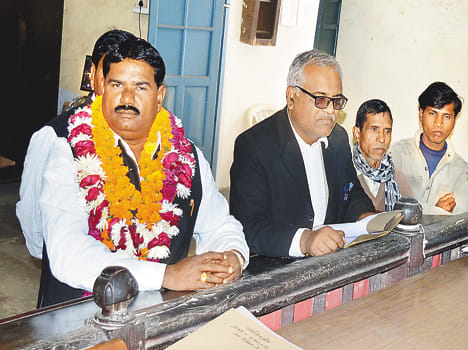 Mevaaraam rebel Congress leader from the nomination Gopamu