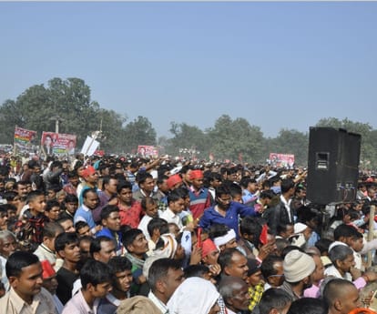akhilesh first election rally in sultanpur