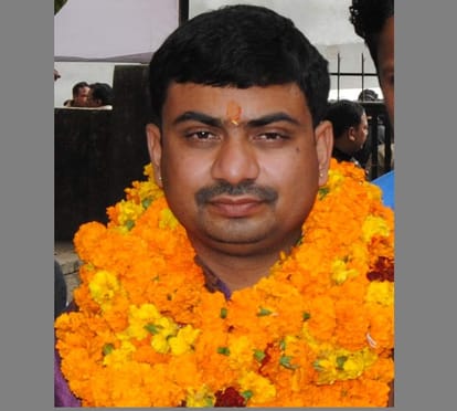 dhasmana, anup nautiyal, godawari and seven others file nomination in dehradun.