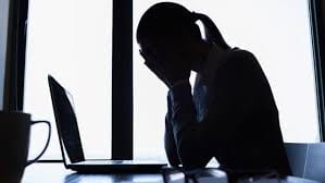 unique girl of hisar, bipolar mood disorder patient behave like gajni during sleeping time