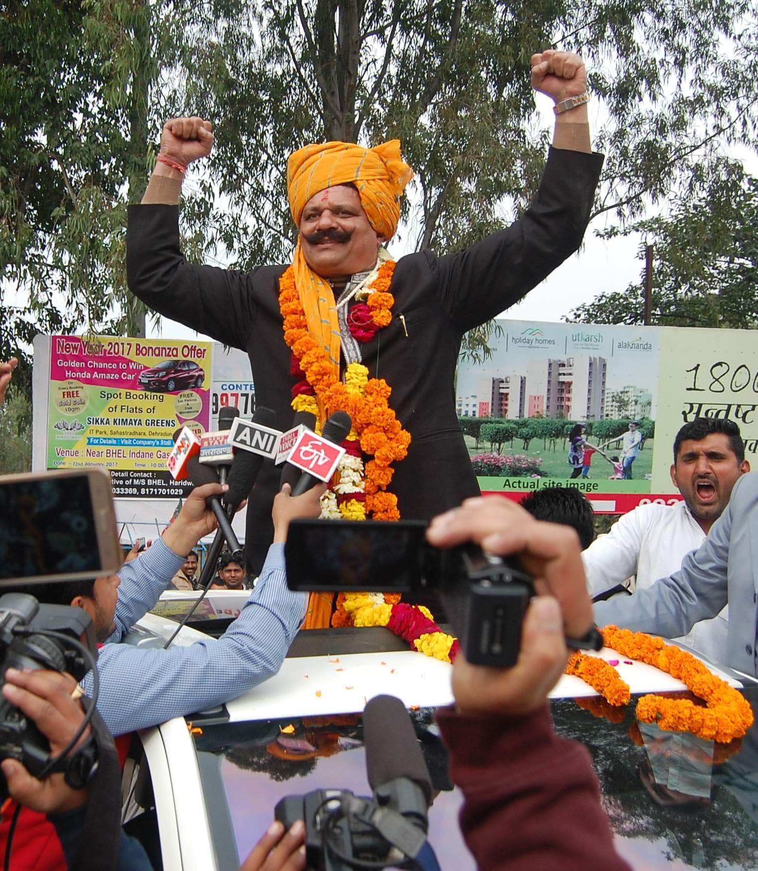 gun in bjp candidate kunwar pranab singh champion roadshow.