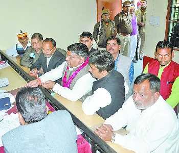 Five candidates fill the nomination including ministers 