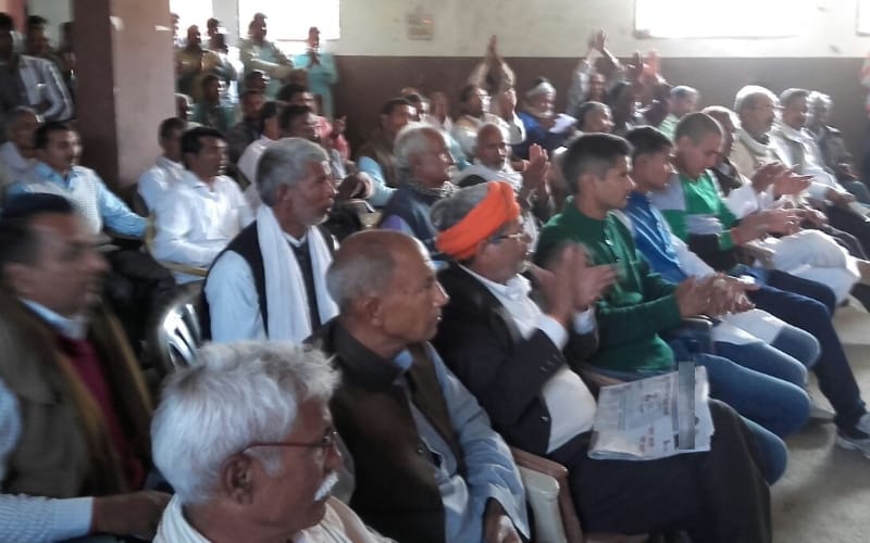 protest against bjp candidate uma shankar pandey in sultanpur