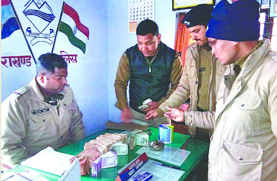 2.27 lakh cash seized by police
