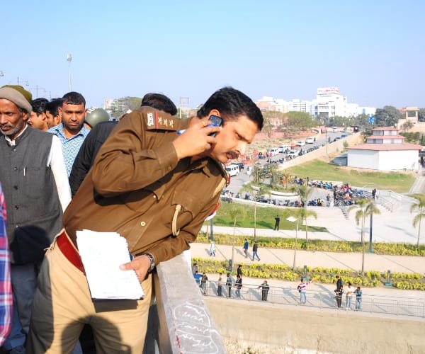 boy and girl jumped in to gomti 