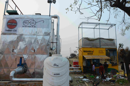 cleanliness drive in full swing at varanasi