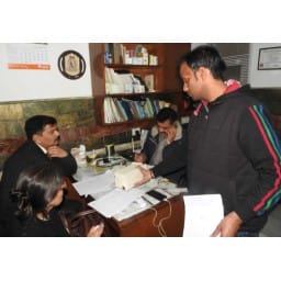 pragnent, lady, enjoction, doctor, arrested