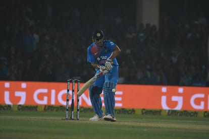 india vs england t20 dhoni fans in kanpur