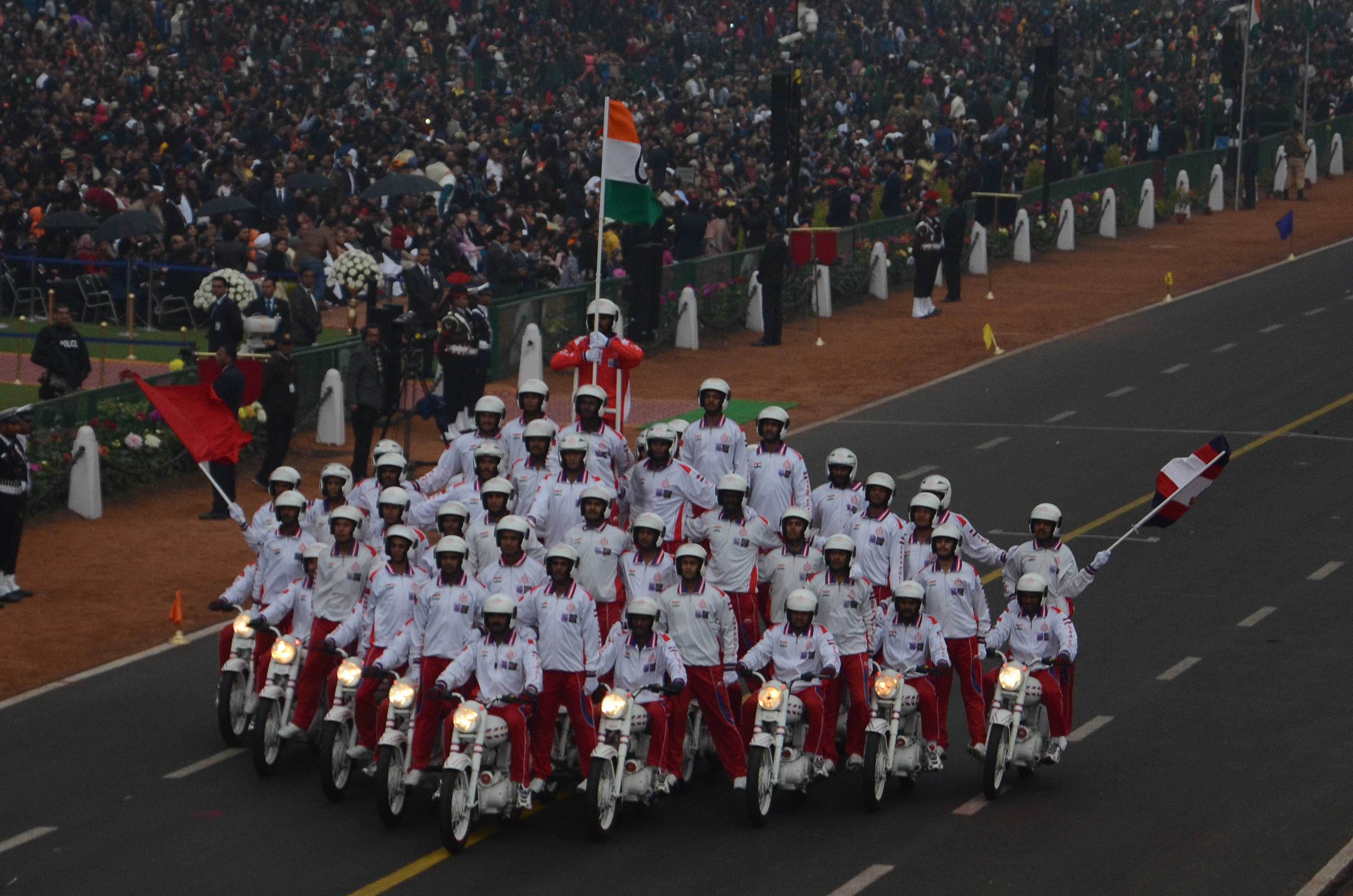  why india is called a demcroatic country, but england not? click to know