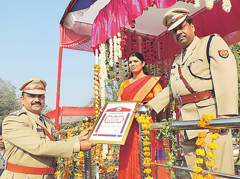 -shan Hoisted the flag of independence martial community who remember