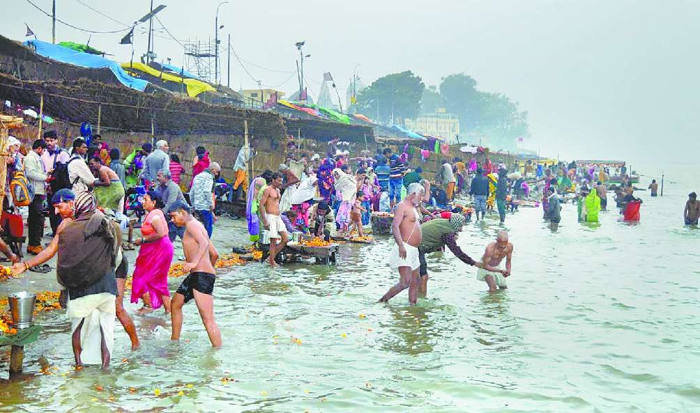 One million pilgrims took a dip in the Sarayu