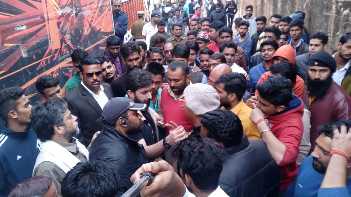 Vandalism on 'Padmavati' set, Bhansali beaten, Bollywood angry