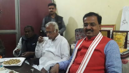 Varanasi BJP workers shouted slogans against Keshav Prasad