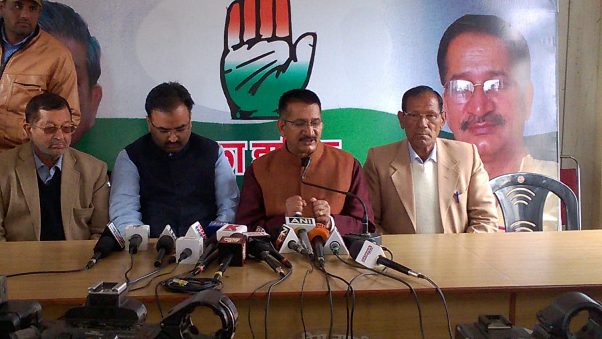 congress dismissed 24 leaders in uttarakhand