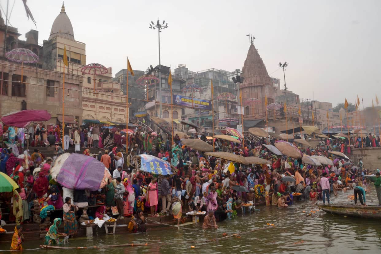Mouni Amavasya Varanasi two lakh pilgrims to Ganga snan